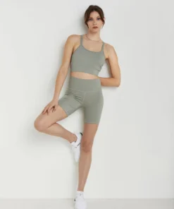 Varley Dina Short 7”