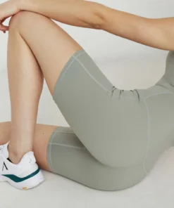 Varley Dina Short 7”